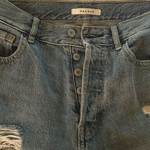 Pacsun High Rise Straight leg jeans . Worn only twice. Distressed W/ raw hems.